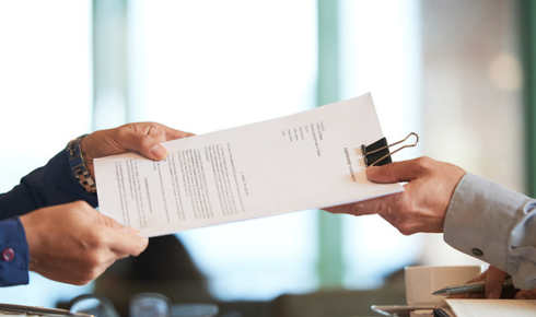 Employment Contracts: Essential Clauses Every Employee Should Read Before Signing
